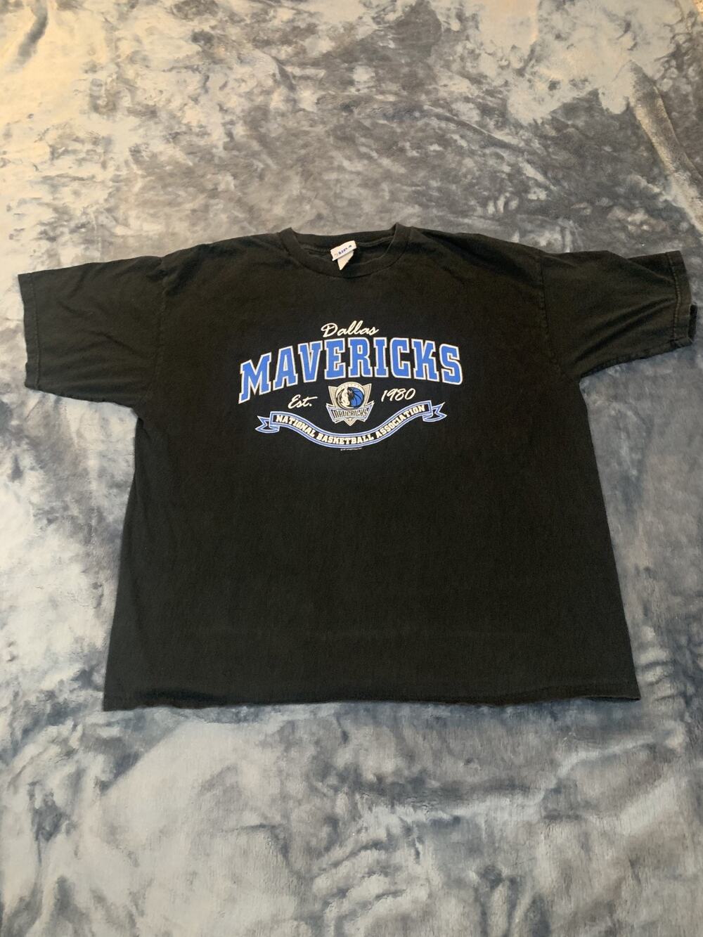 Vtg NBA Dallas Mavericks Est 1980 Black Graphic T-shirt Size XL 1980
